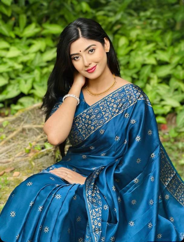 🌸 অভিজাত জাপানি সিল্ক শাড়ি 🌸