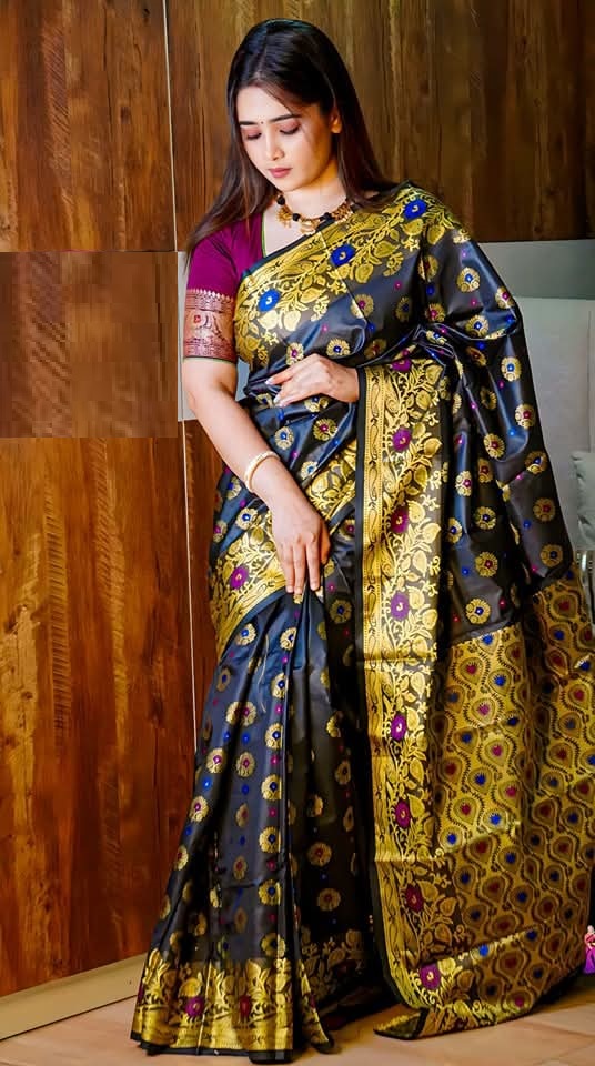 সফট সিল্ক কাতান শাড়ি