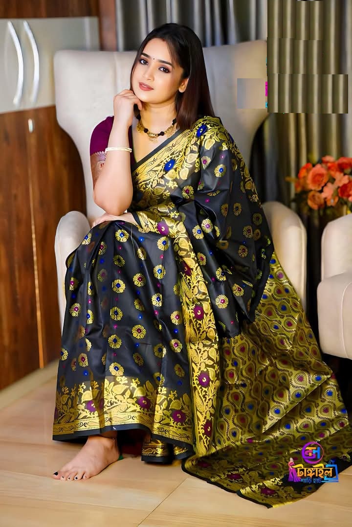 সফট সিল্ক কাতান শাড়ি