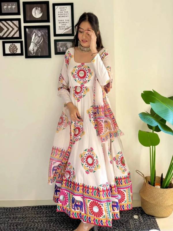 হিট গ্রাউন কালেকশন